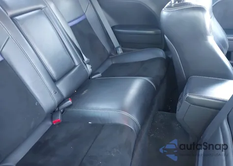 2013 Dodge Challenger Srt8 z USA, uszkodzony, nr VIN 2C3CDYCJ8DH679428